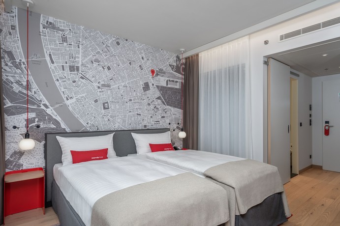 Imagen de la habitación del Hotel IntercityHotel Budapest. Foto 5