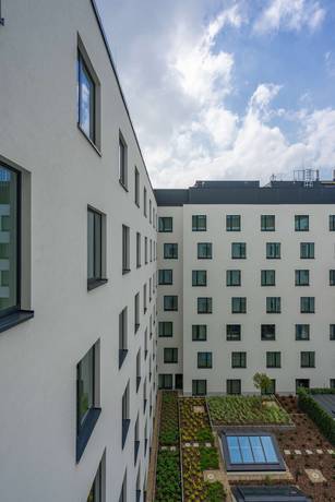 Imagen de los exteriores del Hotel IntercityHotel Budapest. Foto 9