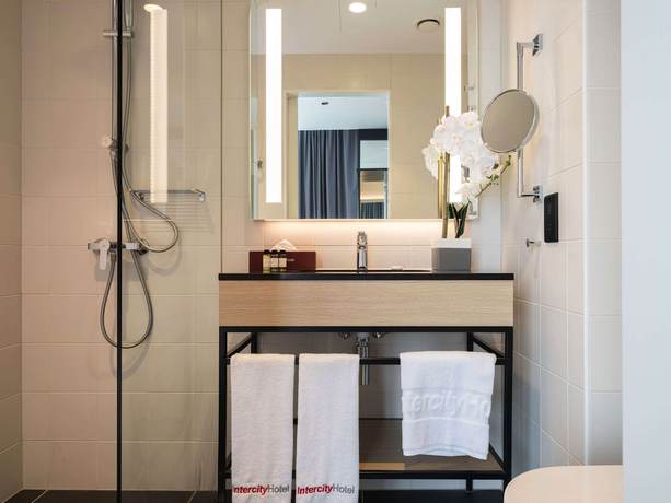 Imagen de la habitación del Hotel IntercityHotel Muscat. Foto 10