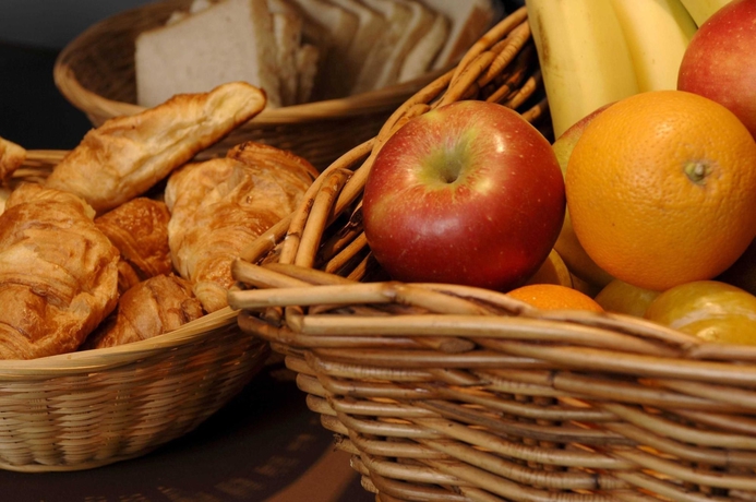 Imagen del bar/restaurante del Hotel Intercityhotel Bonn. Foto 8