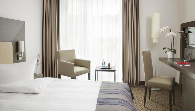 Imagen de la habitación del Hotel Intercityhotel Bonn. Foto 12