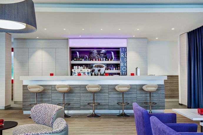 Imagen del bar/restaurante del Hotel Intercityhotel Celle. Foto 5