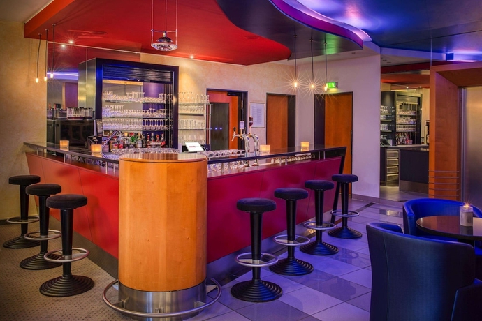Imagen del bar/restaurante del Hotel Intercityhotel Erfurt. Foto 8