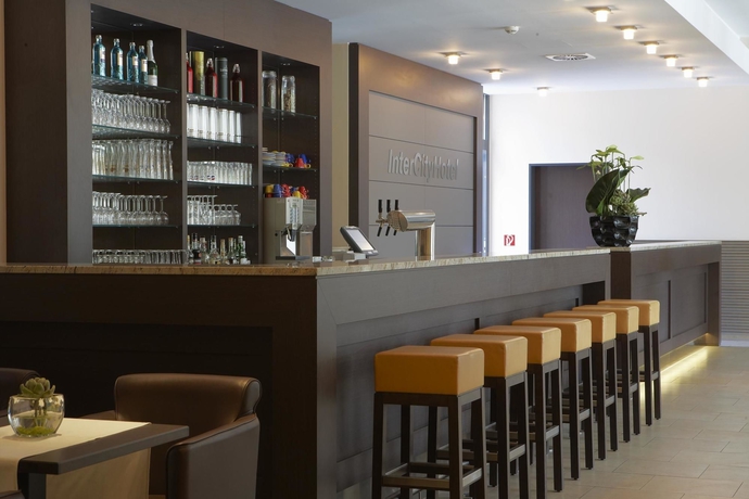 Imagen del bar/restaurante del Hotel Intercityhotel Essen. Foto 4