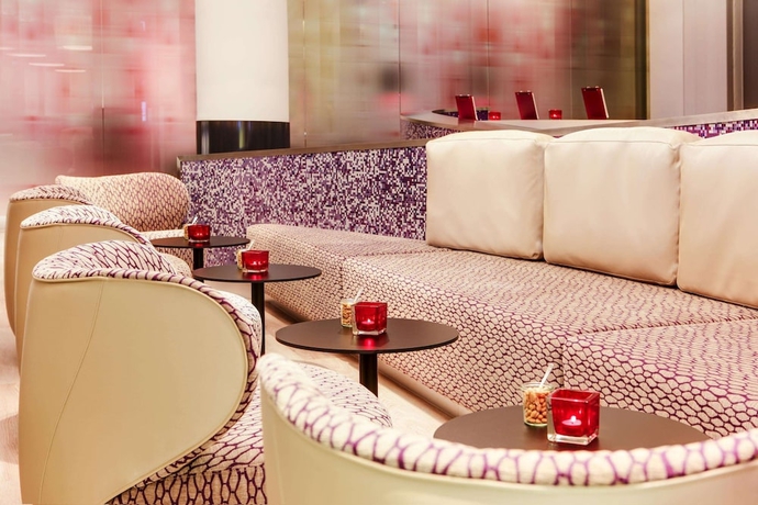 Imagen de los interiores del Hotel Intercityhotel Hamburg Dammtor-messe. Foto 17