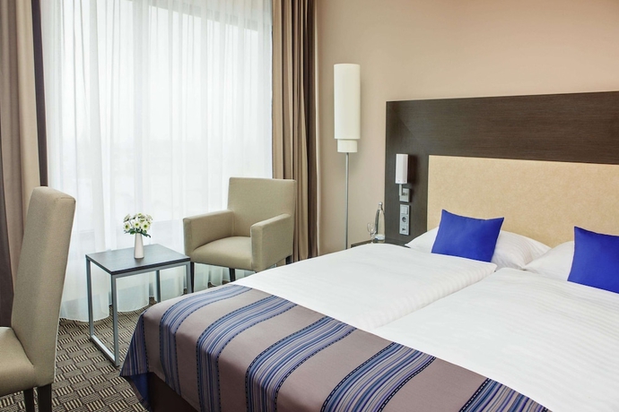 Imagen de la habitación del Hotel Intercityhotel Hamburg Dammtor-messe. Foto 15