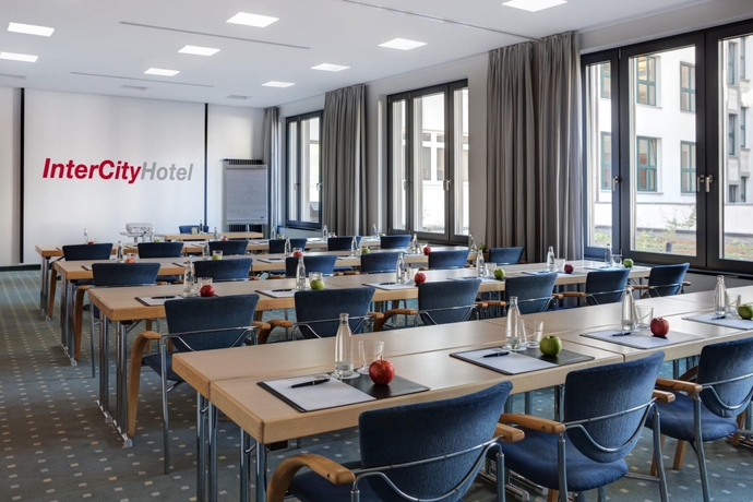 Imagen de los interiores del Hotel Intercityhotel Hamburg Hauptbahnhof. Foto 13