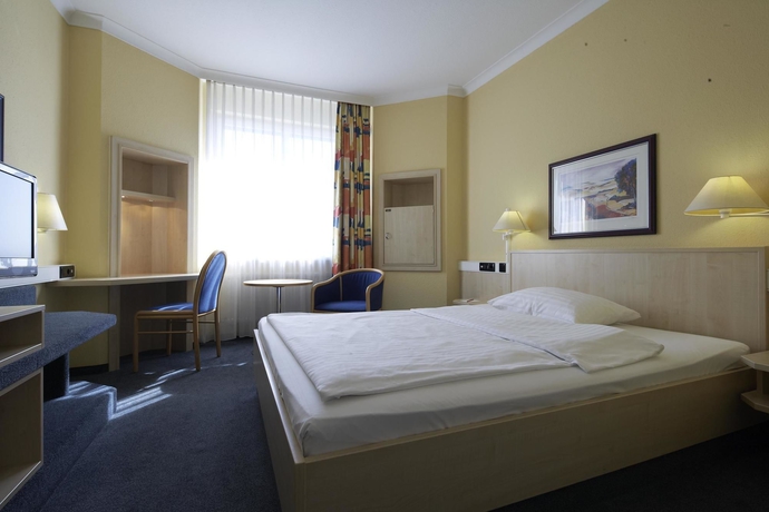 Imagen de la habitación del Hotel Intercityhotel Hamburg-altona. Foto 7