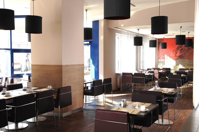 Imagen del bar/restaurante del Hotel Intercityhotel Hamburg-altona. Foto 3