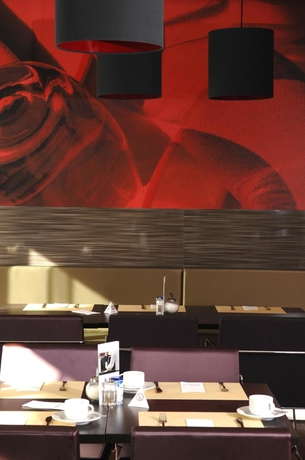 Imagen del bar/restaurante del Hotel Intercityhotel Hamburg-altona. Foto 5