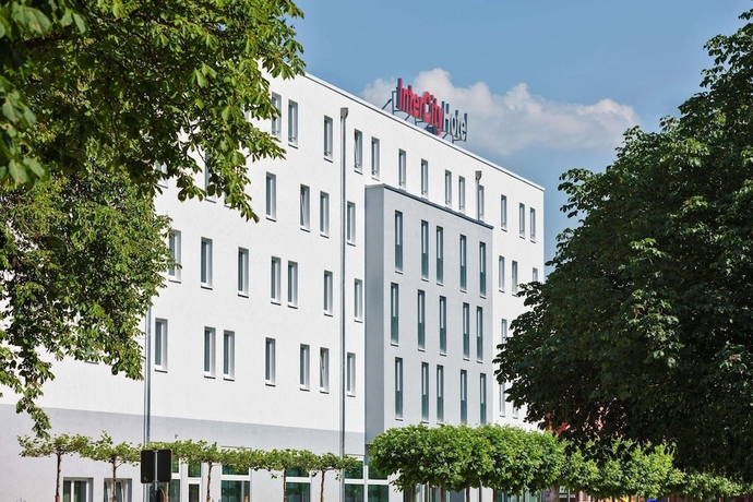Imagen general del Hotel Intercityhotel Ingolstadt. Foto 1