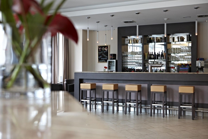 Imagen del bar/restaurante del Hotel Intercityhotel Mainz. Foto 4