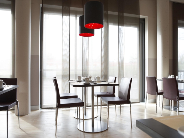 Imagen del bar/restaurante del Hotel Intercityhotel Mannheim. Foto 3