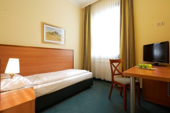 Imagen de los interiores del Hotel Intercityhotel München. Foto 11