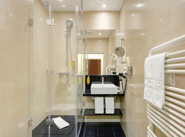 Imagen de la habitación del Hotel Intercityhotel München. Foto 9