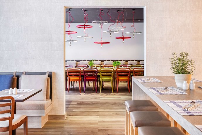 Imagen general del Hotel Intercityhotel Nürnberg. Foto 1