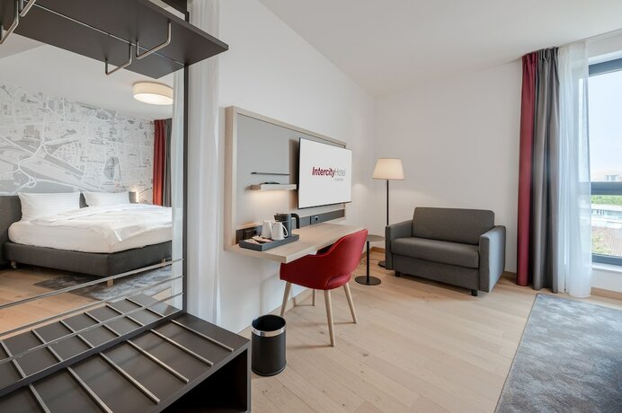 Imagen general del Hotel Intercityhotel Paderborn. Foto 3