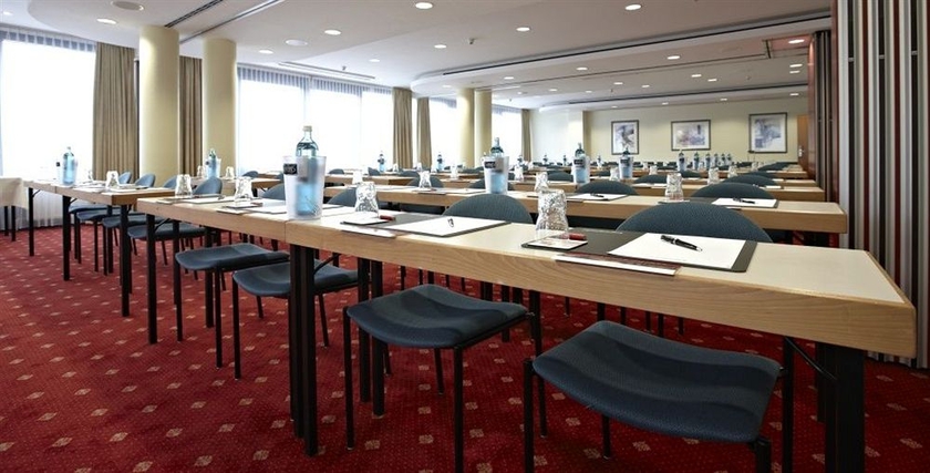 Imagen de los interiores del Hotel Intercityhotel Schwerin. Foto 8