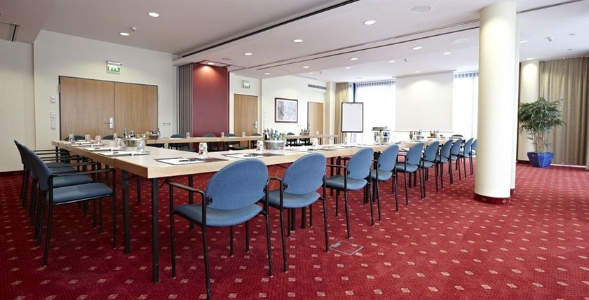 Imagen de los interiores del Hotel Intercityhotel Schwerin. Foto 11