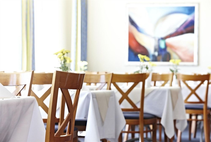 Imagen del bar/restaurante del Hotel Intercityhotel Stralsund. Foto 3