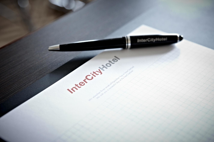 Imagen de los interiores del Hotel Intercityhotel Stralsund. Foto 16