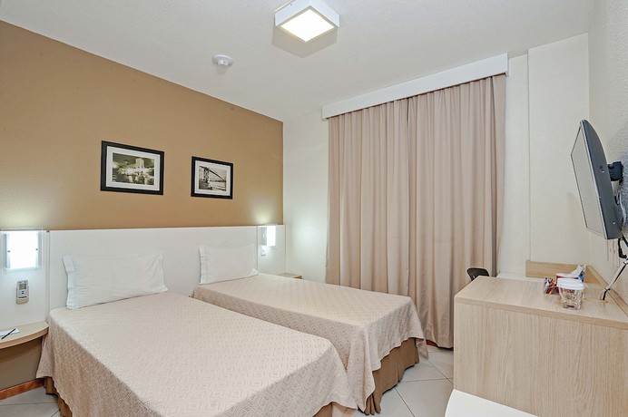 Imagen de la habitación del Hotel Interclass Florianópolis. Foto 8