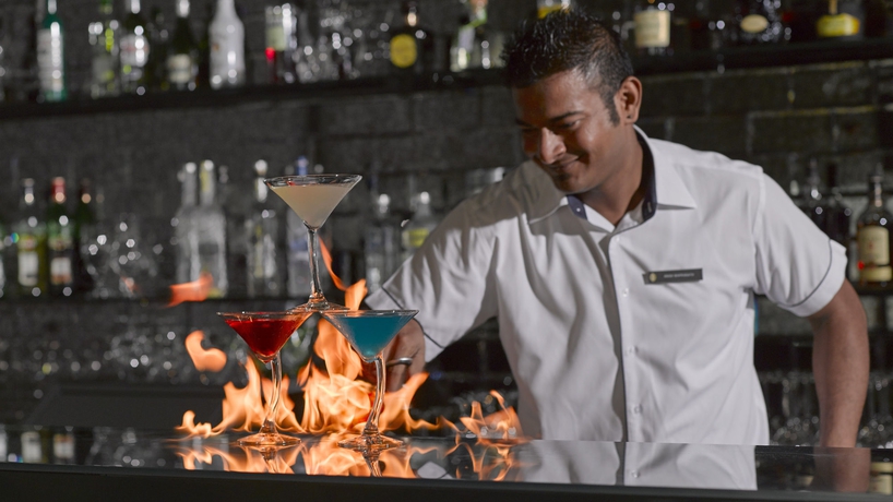 Imagen del bar/restaurante del Hotel Intercontinental Bahrain, An Ihg. Foto 3