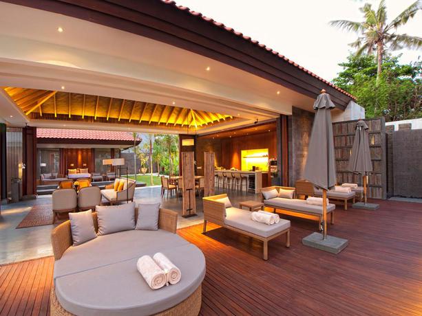 Imagen de los exteriores del Hotel Intercontinental Bali Sanur Resort. Foto 6