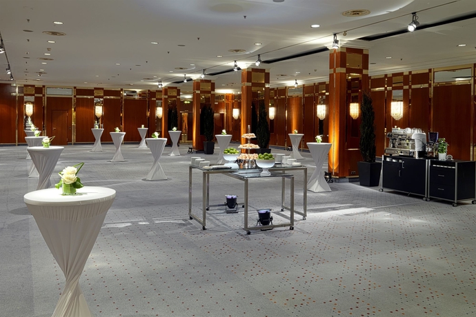 Imagen de los interiores del Hotel Intercontinental Berlin, An Ihg. Foto 16