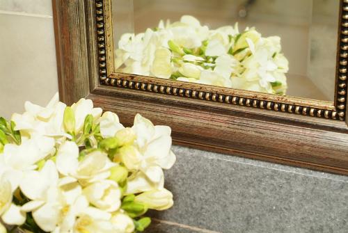 Imagen de la habitación del Hotel Intercontinental Chantilly Chateau Mont Royal, An Ihg. Foto 6