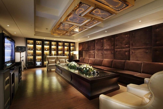 Imagen de los exteriores del Hotel Intercontinental Chengdu Century City, An Ihg. Foto 5