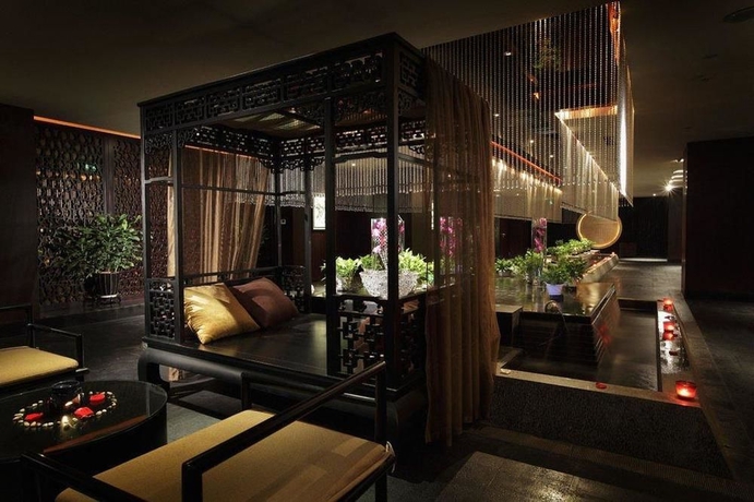 Imagen de la piscina del Hotel Intercontinental Chengdu Century City, An Ihg. Foto 16