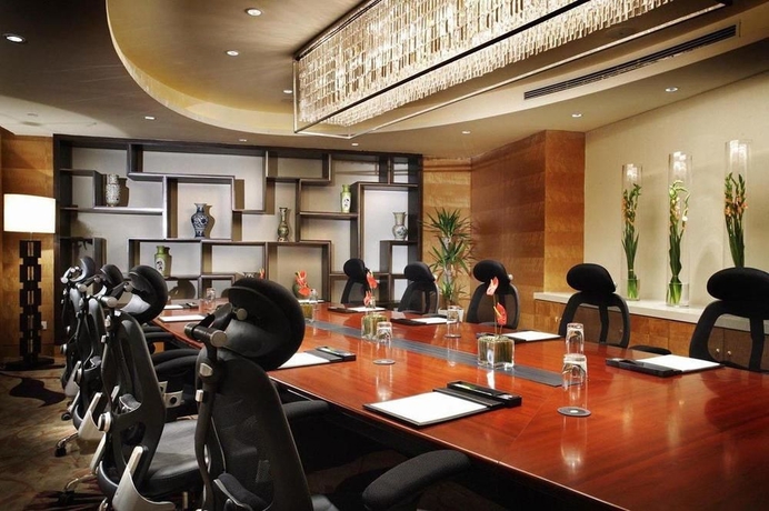 Imagen de los interiores del Hotel Intercontinental Chengdu Century City, An Ihg. Foto 14