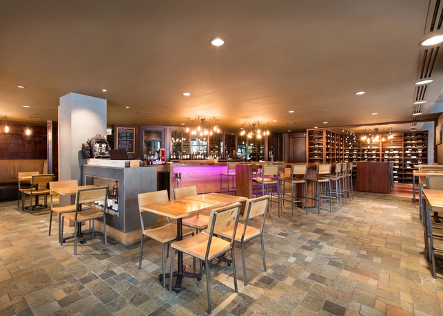 Imagen del bar/restaurante del Hotel Intercontinental Chicago Magnificent Mile, An Ihg. Foto 3