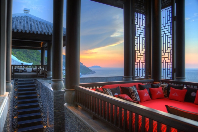 Imagen de los interiores del Hotel Intercontinental Danang Sun Peninsula Resort, An Ihg. Foto 19