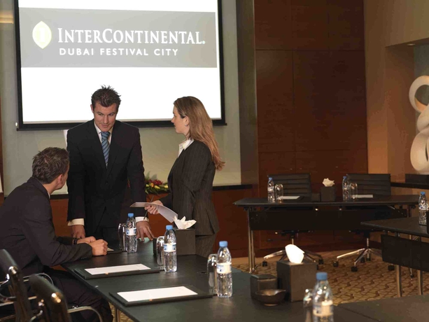 Imagen de los interiores del Hotel Intercontinental Dubai Festival City, An Ihg. Foto 13