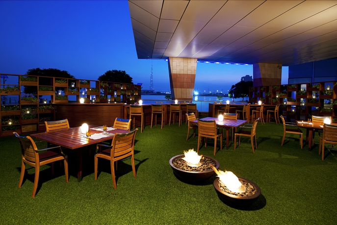 Imagen del bar/restaurante del Hotel Intercontinental Dubai Festival City, An Ihg. Foto 4