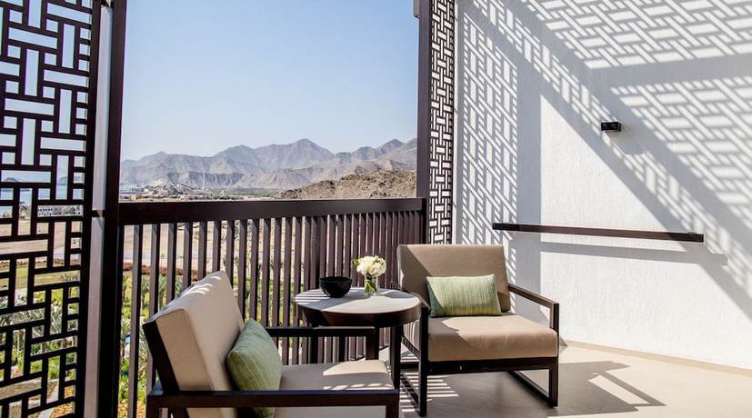 Imagen de la habitación del Hotel Intercontinental Fujairah Resort. Foto 9