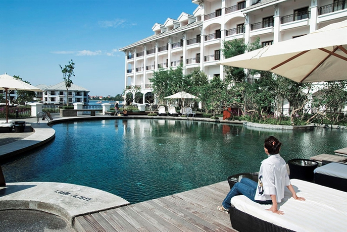 Imagen de la piscina del Hotel Intercontinental Hanoi Westlake, An Ihg. Foto 16