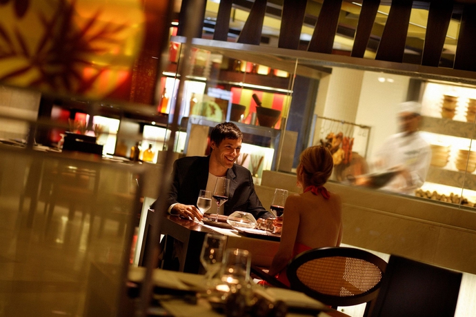 Imagen del bar/restaurante del Hotel Intercontinental Hanoi Westlake, An Ihg. Foto 4