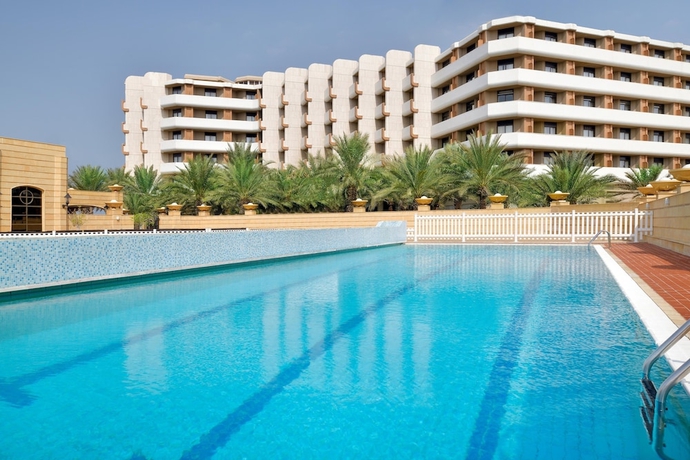 Imagen de la piscina del Hotel Intercontinental Jeddah, An Ihg. Foto 19