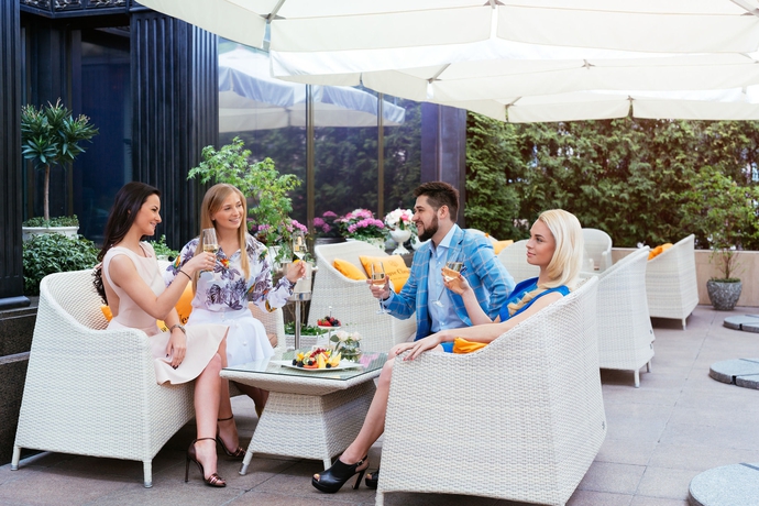 Imagen del bar/restaurante del Hotel Intercontinental Kyiv, An Ihg. Foto 9