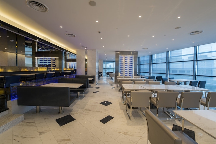 Imagen del bar/restaurante del Hotel Intercontinental Luanda Miramar, an IHG Hotel. Foto 3