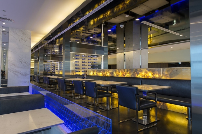 Imagen del bar/restaurante del Hotel Intercontinental Luanda Miramar, an IHG Hotel. Foto 5