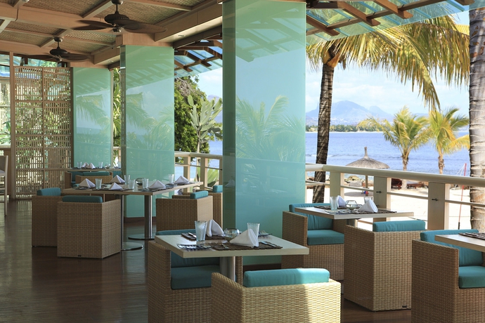 Imagen del bar/restaurante del Hotel Intercontinental Mauritius Resort Balaclava Fort, An Ihg. Foto 2