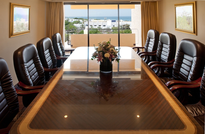 Imagen de la habitación del Hotel Intercontinental Muscat, An Ihg. Foto 4