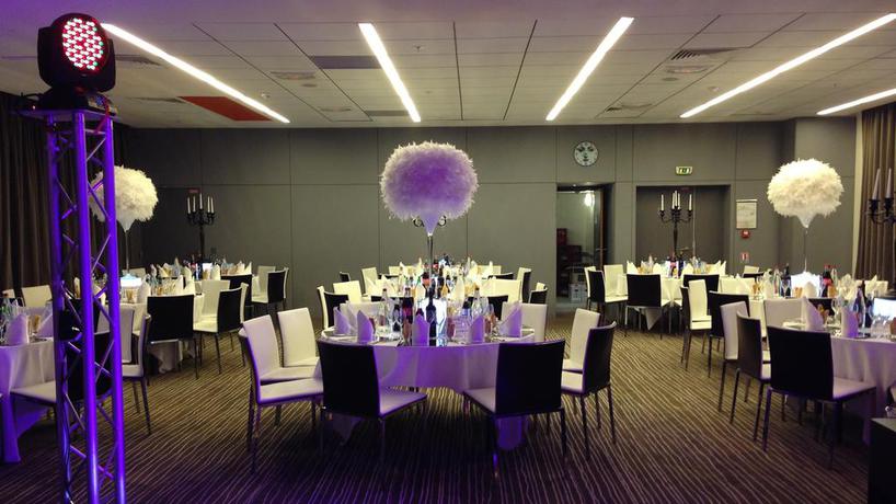 Imagen del bar/restaurante del Hotel Intercontinental Paris Champs Elysées Etoile. Foto 2