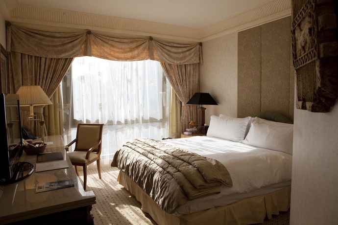 Imagen de la habitación del Hotel Intercontinental Phoenicia Beirut, An Ihg. Foto 6