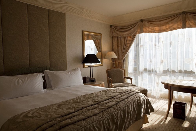 Imagen de la habitación del Hotel Intercontinental Phoenicia Beirut, An Ihg. Foto 7