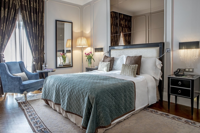 Imagen de la habitación del Hotel Intercontinental Porto - Palacio Das Cardosas, An Ihg. Foto 5